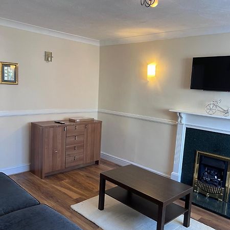 Newport Pagnel Guest House Newport Pagnell Esterno foto