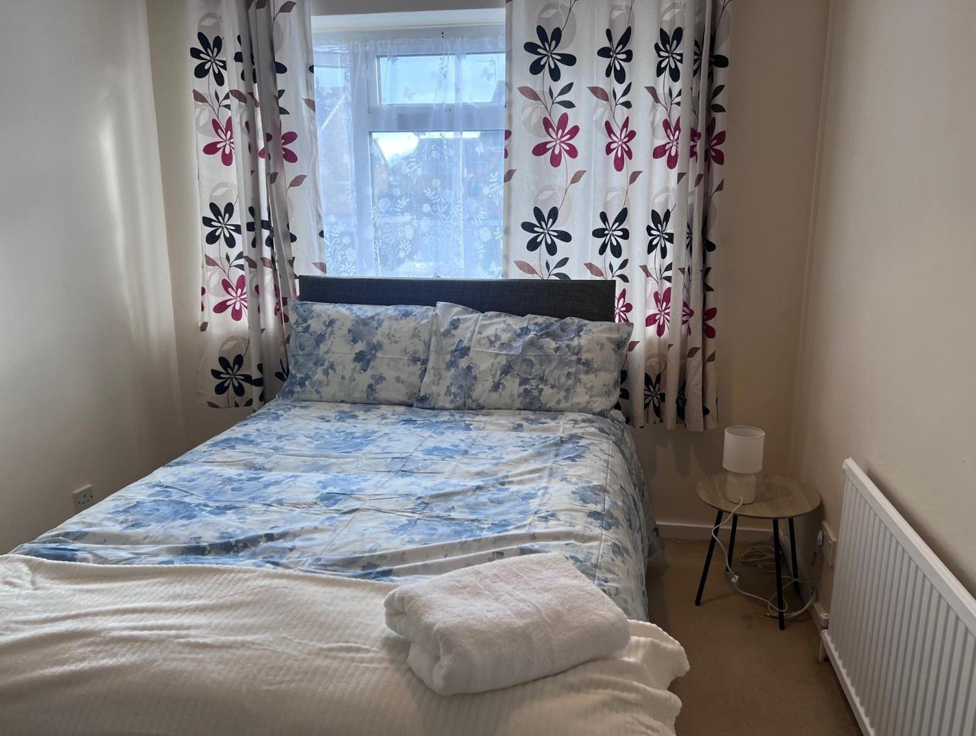 Newport Pagnel Guest House Newport Pagnell Esterno foto
